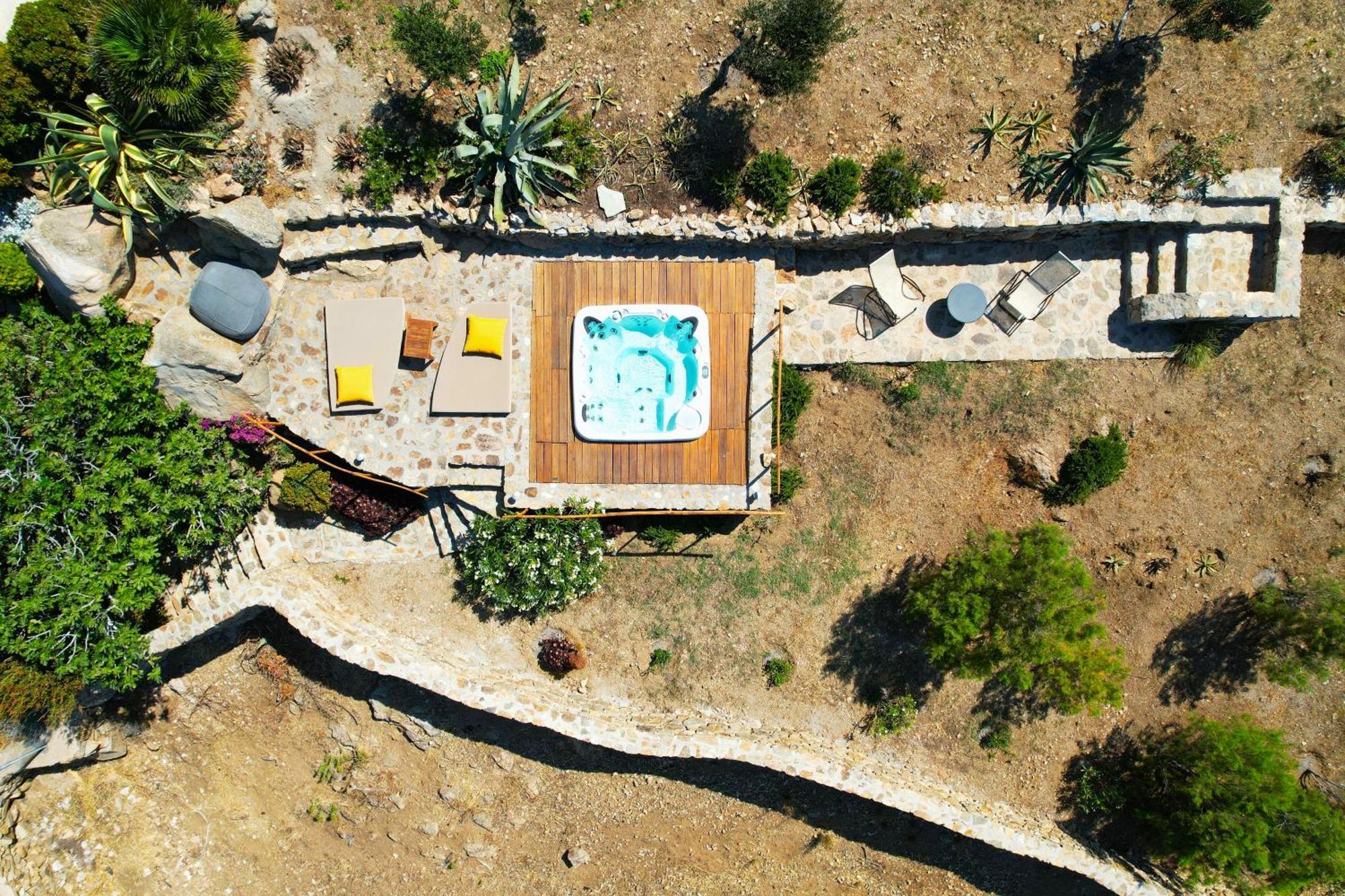 Villa Nautilia - Luxury Suites And Cottages คาลาฟาติส ภายนอก รูปภาพ