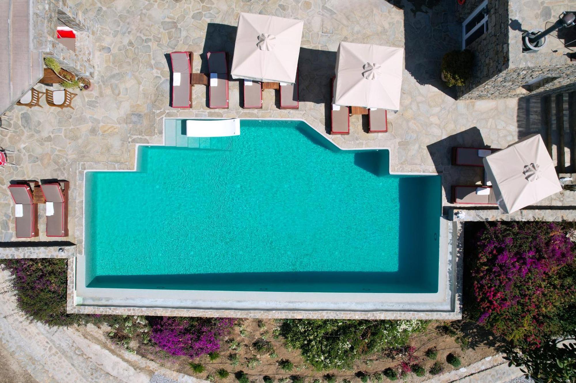 Villa Nautilia - Luxury Suites And Cottages คาลาฟาติส ภายนอก รูปภาพ